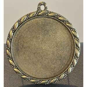 Vtg Brass Round Frame w Stand For The Creative Circle Cross Stitch or Photo